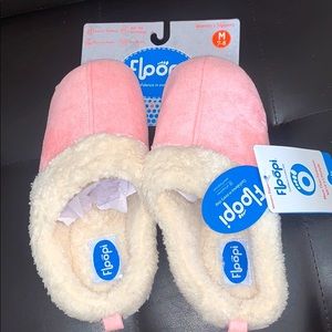 Comfy women slippers